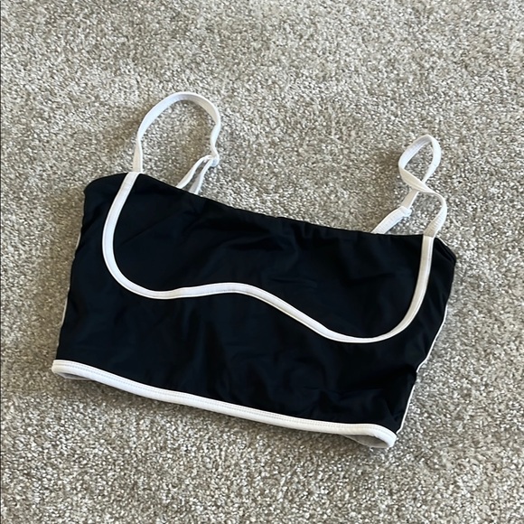 Tops - Black and White Workout Top